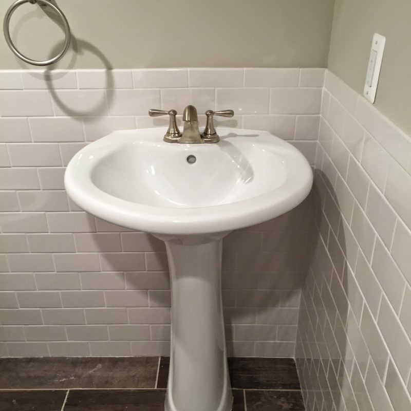 Before/After :: A New Powder Room